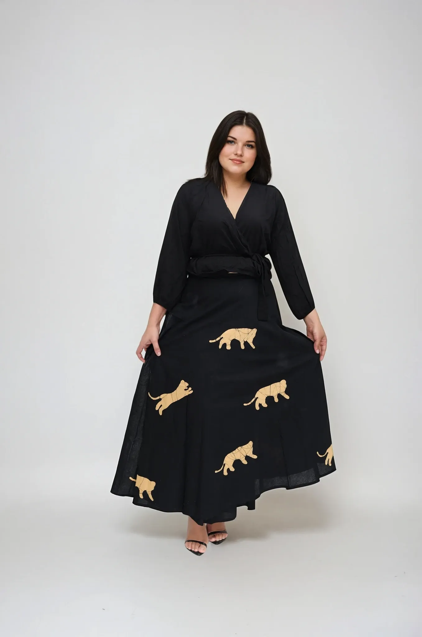 Hand Crafted Leopard Drape (Diviya Drape)1