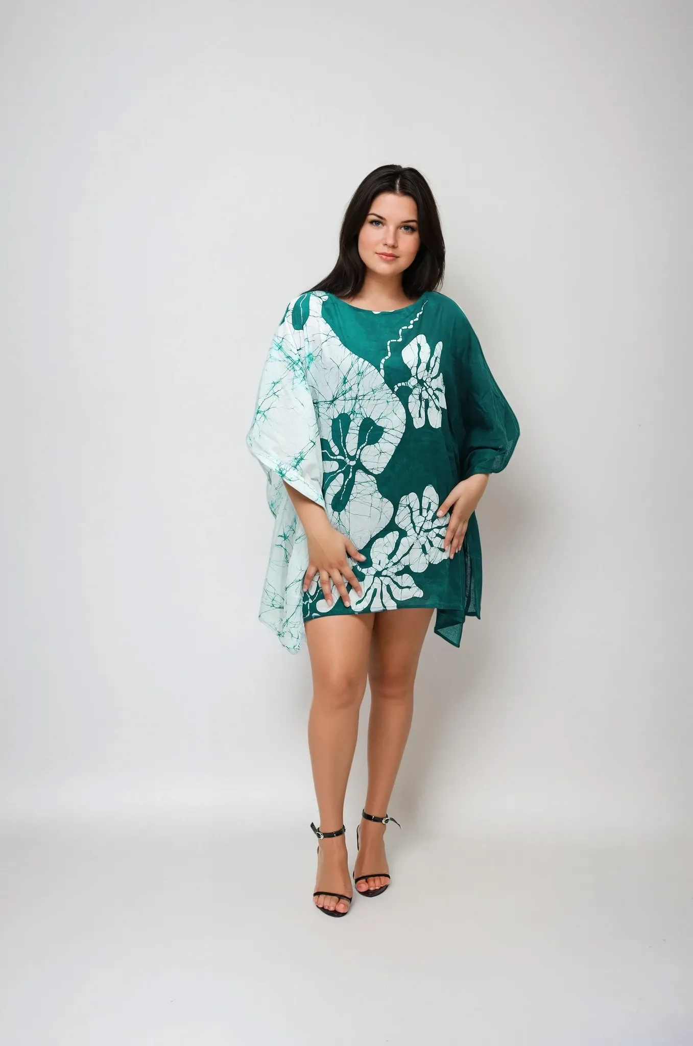 Hand Crafted Wild Colver Batik Dress1